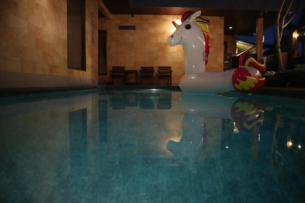 Bima Sakti Homestay Echo Beach Canggu Esterno foto